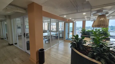 Hyde Park Corner, Corner of Jan Smuts and William Nicol Workshop17 (11)